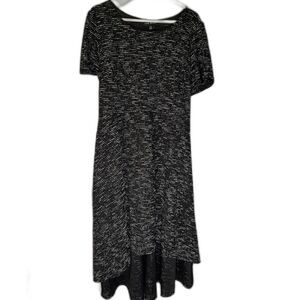 Lane Bryant Black w/White Textured Business Casual Hi-Lo Short Sleeve Belt 18/20